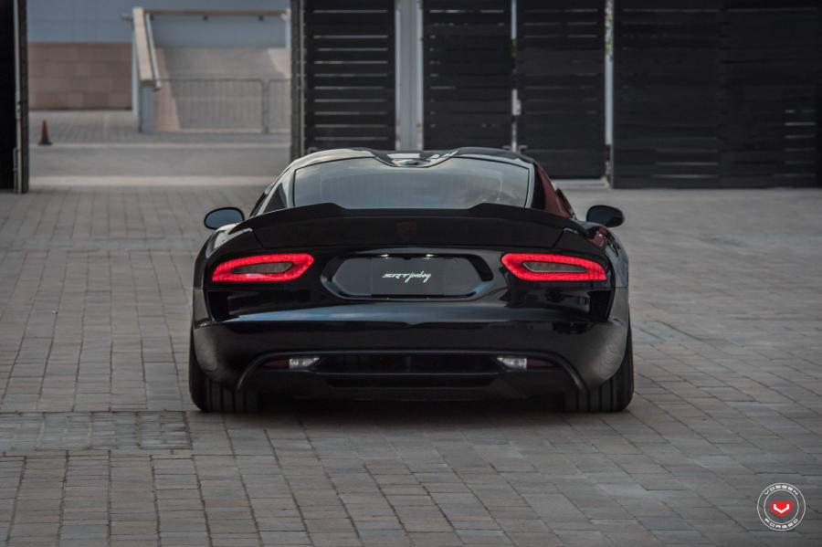  Dodge Viper SRT on Vossen Wheels (ML-R1) 2019 года  (фото 18 из 24)